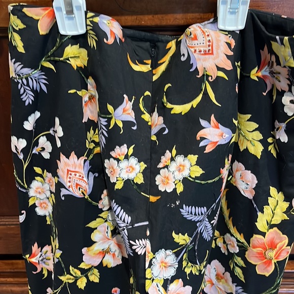 Beaded Flowery Cocktail Party Holiday Dress Pants by Lillie Ruben - Picture 8 of 10